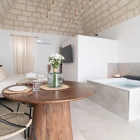 Vicoloterzo 4* Bari
