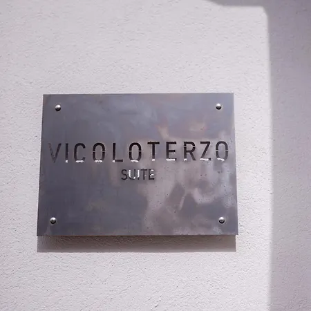 Vicoloterzo 4* Bari
